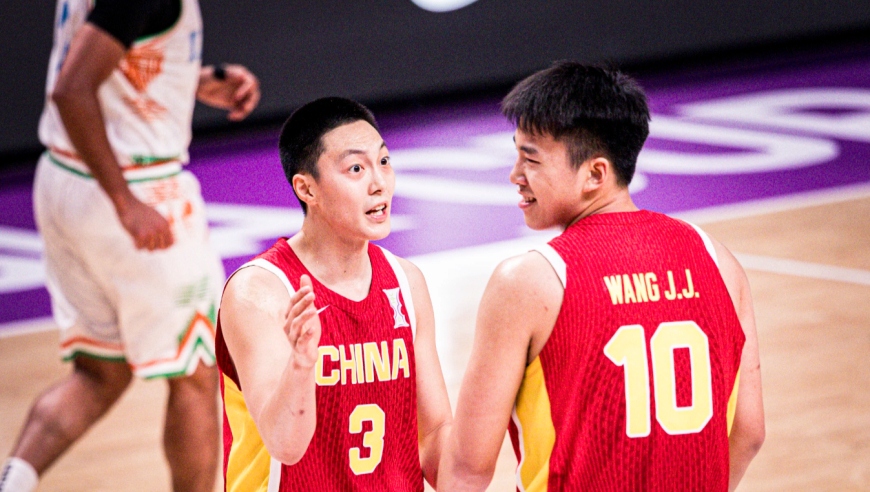 亚洲杯：中国男篮31分大胜印度两连胜 胡明轩17+5三分 王俊杰5中5