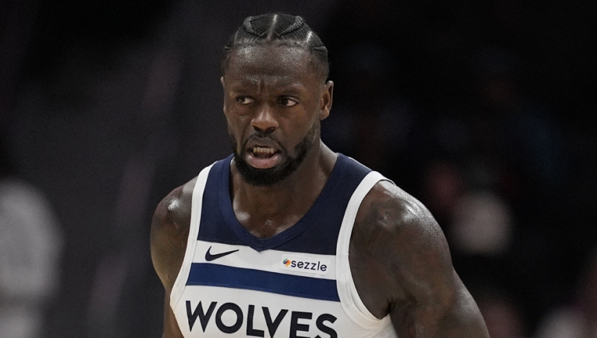 爱德华兹狂砍37分，兰德尔高效三双，森林狼主场击败爵士