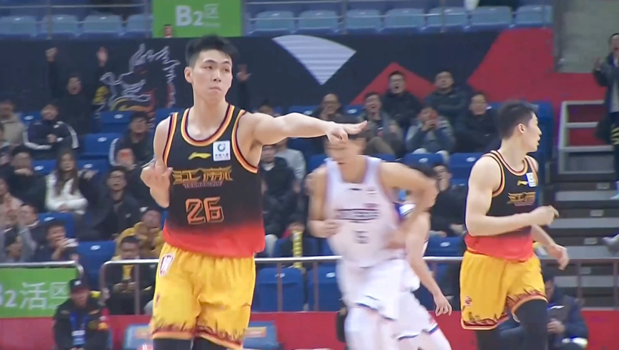 又拿一胜！庞峥麟12+5集锦 末节单挑对手干拔三分太自信