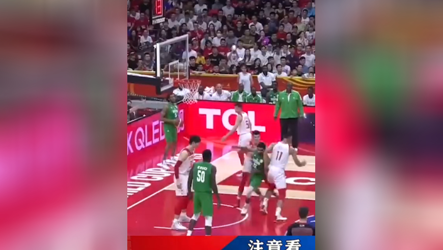 易建联封神一战！孤身扛起国家队鏖战尼日利亚，倾尽所有感动全场｜体坛记忆