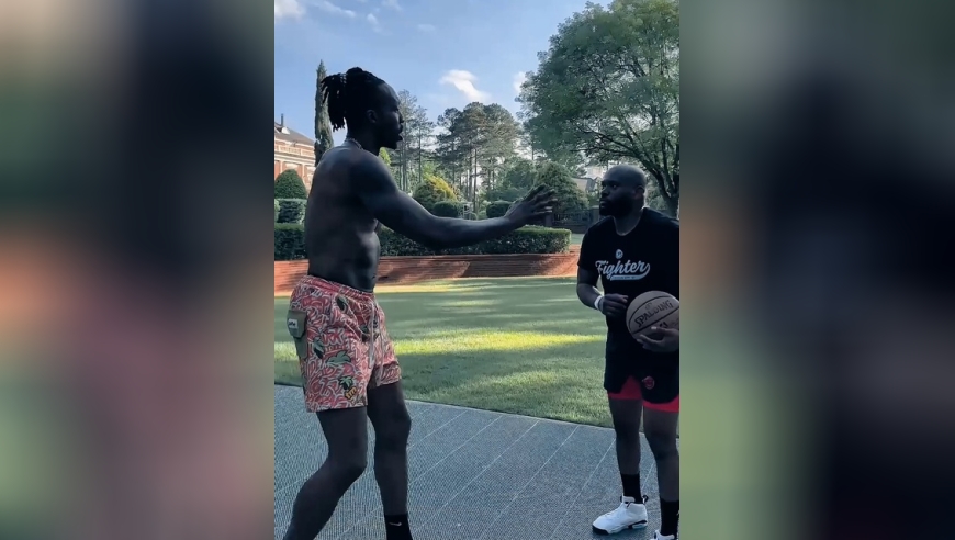 霍华德：说好打篮球，你拉我上拳台是几个意思？！