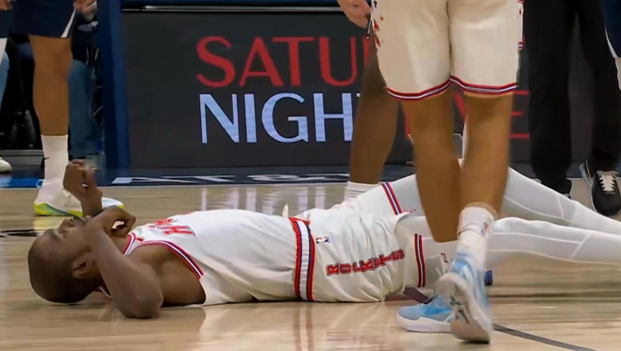 火三疯！杜兰特被垫脚也无影响 奥科吉折叠暴扣火箭轰出8-0攻击波