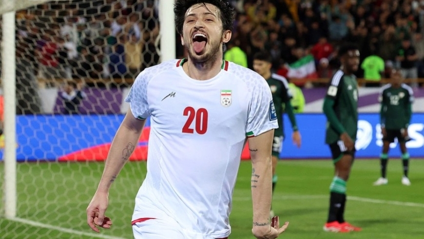 一张照片断送国脚生涯！伊朗梅西被永久开除，91场51球传奇彻底落幕