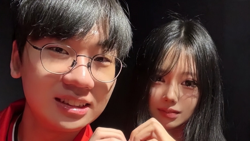 多兰艳福不浅，女友被曝是奥运冠军，和Faker一样拿过青龙章