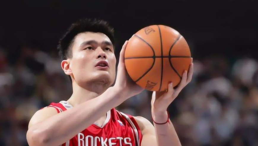 逐渐熟悉联盟的开始！来看04年姚明对阵国王怒砍29+9