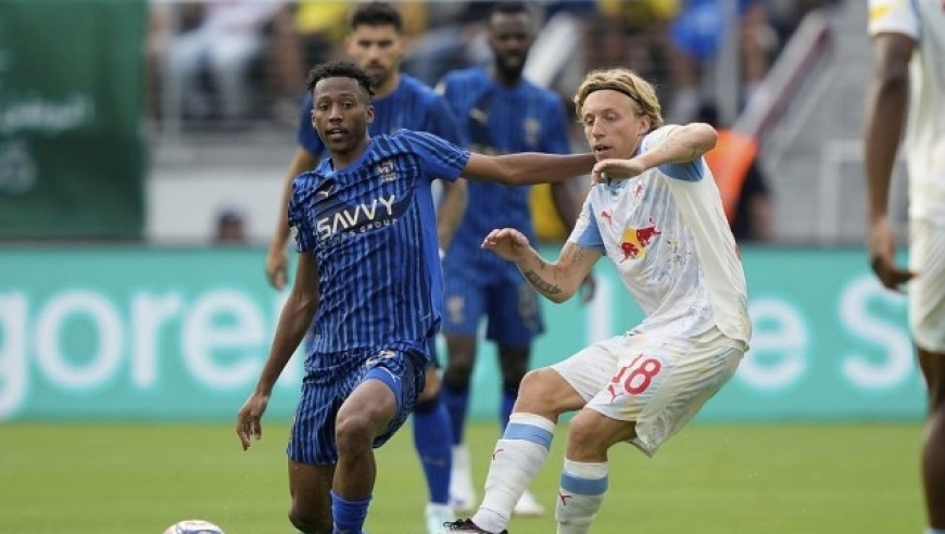 世俱杯：新月0-0萨尔茨堡 2连平+末轮净胜2球确保晋级 布努屡神扑