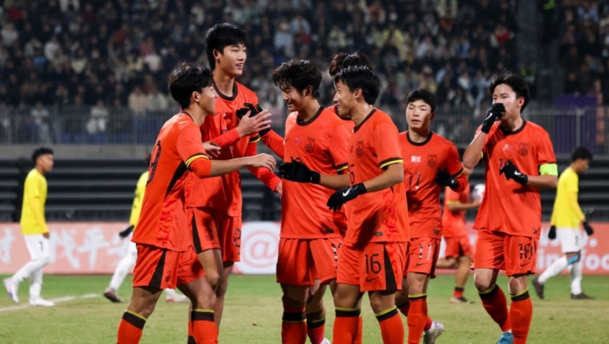 亚预赛场均8-0，热身赛1-2惨遭逆转！媒体人点出U17国足致命短板