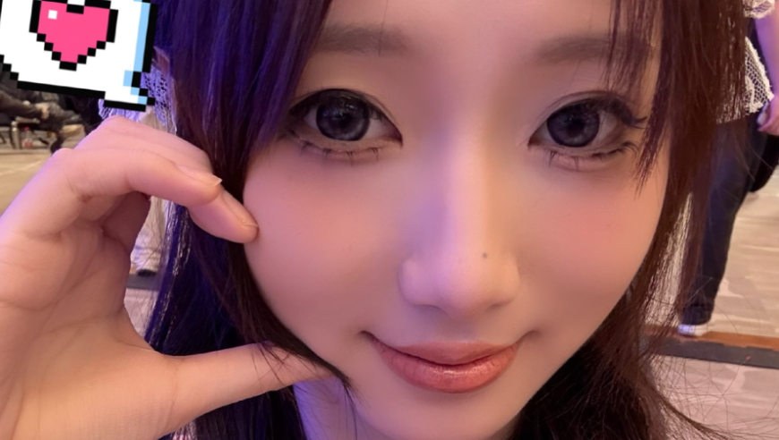 【LPL老婆】紫色真的很有韵味，阿芙紫色长裙太温柔