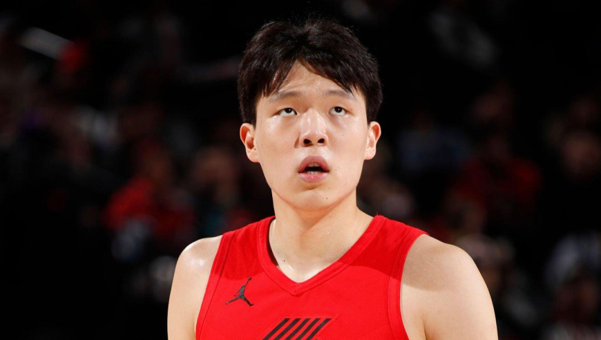 杨瀚森3分2板一度伤退！勇士大胜开拓者 巴特勒16分库里7+4+11