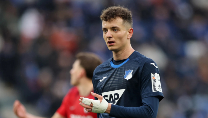 补强计划！曝巴萨今夏2笔引援，总价达到6000万欧元，不惧莱万离队