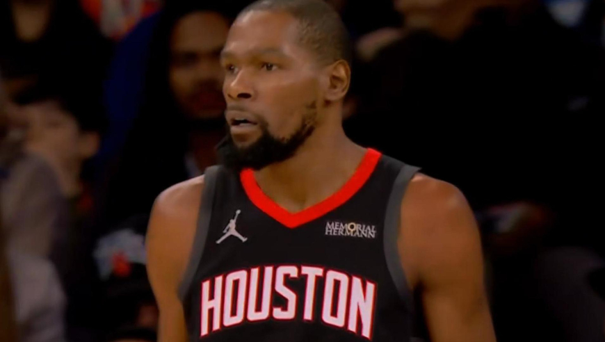 火箭死神！杜兰特先打2+1再进三分引领8-0攻击波碾压并打停尼克斯