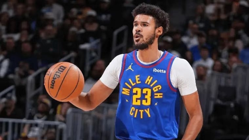 首发伤了四个！约基奇又倒下了，专家分析伤情：最差交叉韧带撕裂