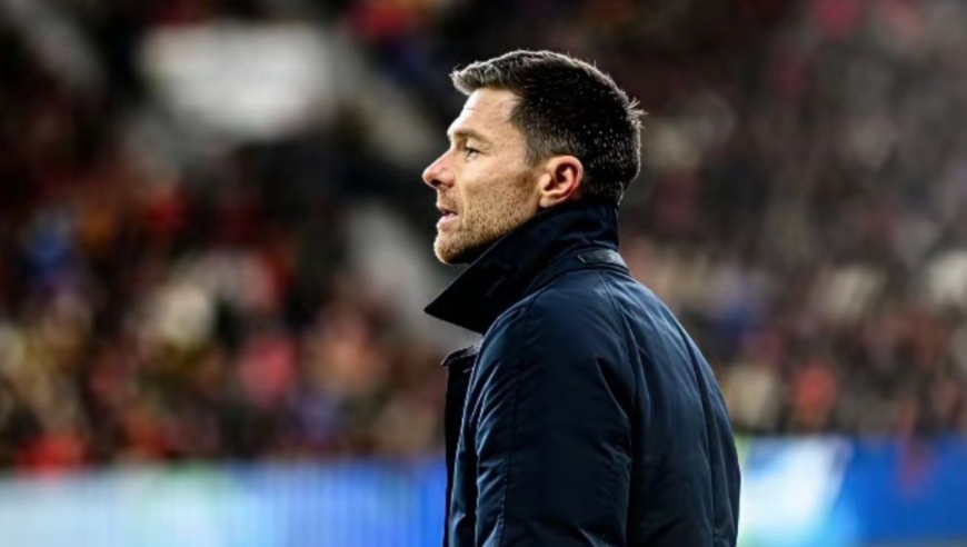 短短22天 阿隆索光速坠落：挥霍6分优势陷危机 佛爷或请回齐达内