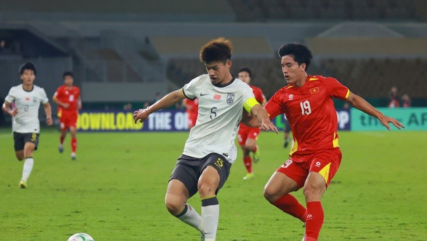 太牛了！U23国足挺进亚洲杯决赛，将与日本队争冠，再胜一场捧杯