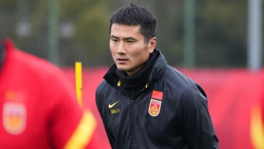 邵佳一铁腕起航！国足新双核浮现，武磊时代落幕倒计时