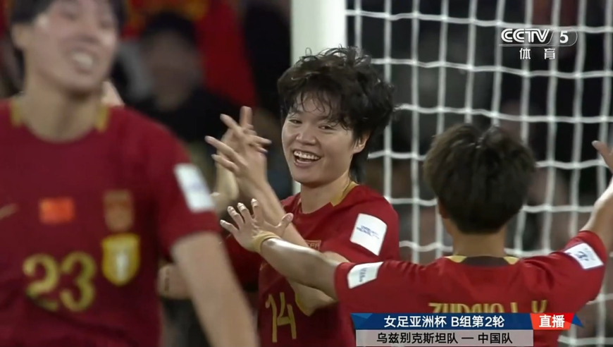 再下一城！李晴潼头槌破门上演梅开二度 中国女足77分钟3-0领先