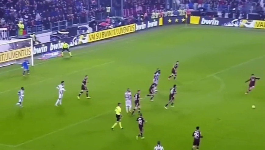 体坛记忆｜皮尔洛十大精彩进球，绿茵场上的优雅“指挥官”