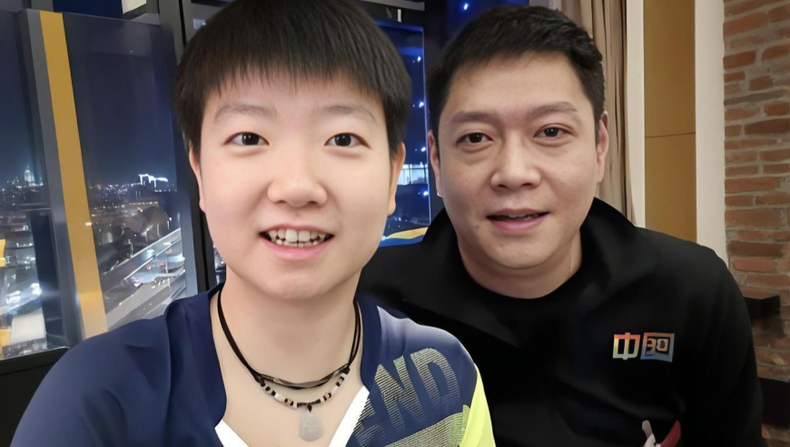 从叛逆少年到贴心助理，国乒刺头变拎包小工，这画风突变太魔幻了