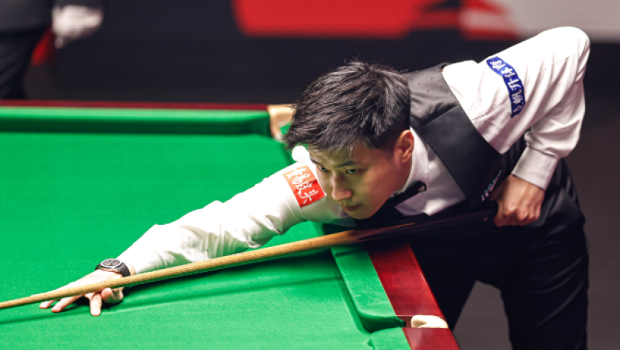 斯诺克决出6席8强！中国军团2胜1负，赵心童告急，世界冠军被逆转