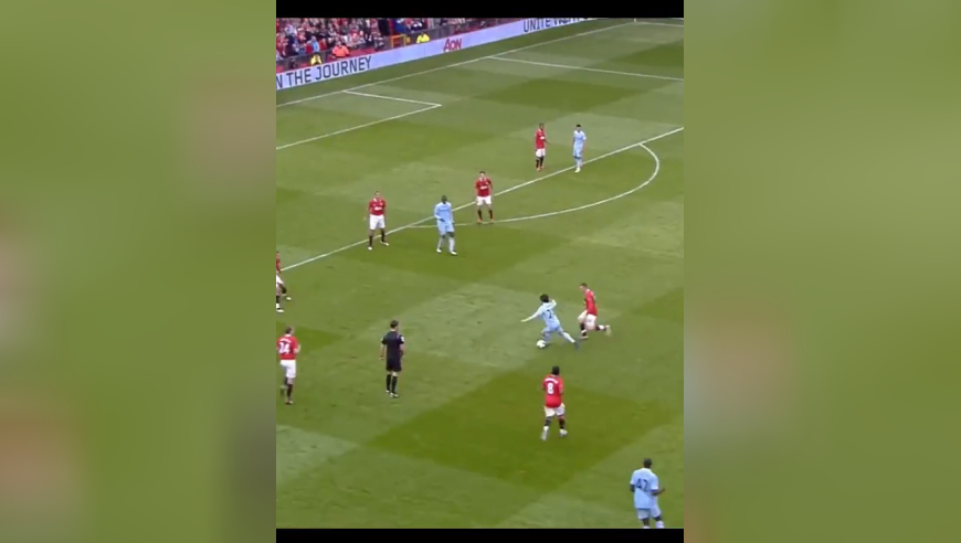 体坛记忆｜眉毛以下世界级，盘点巴洛特利的八大无解进球！