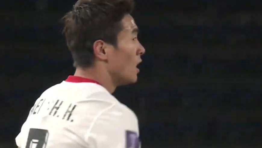 超级巨大失误！日本门将送礼，韦世豪铲射破门，破847天亚冠球荒