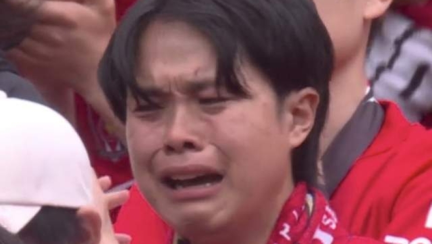 世俱杯2场0分出局！日本球迷痛哭：球员站成一排 鞠躬致歉