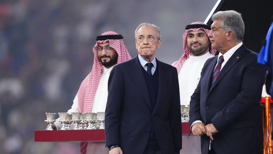 不满换帅+3天丢2冠！皇马球迷拉横幅要求老佛爷下台，将在主场狂嘘