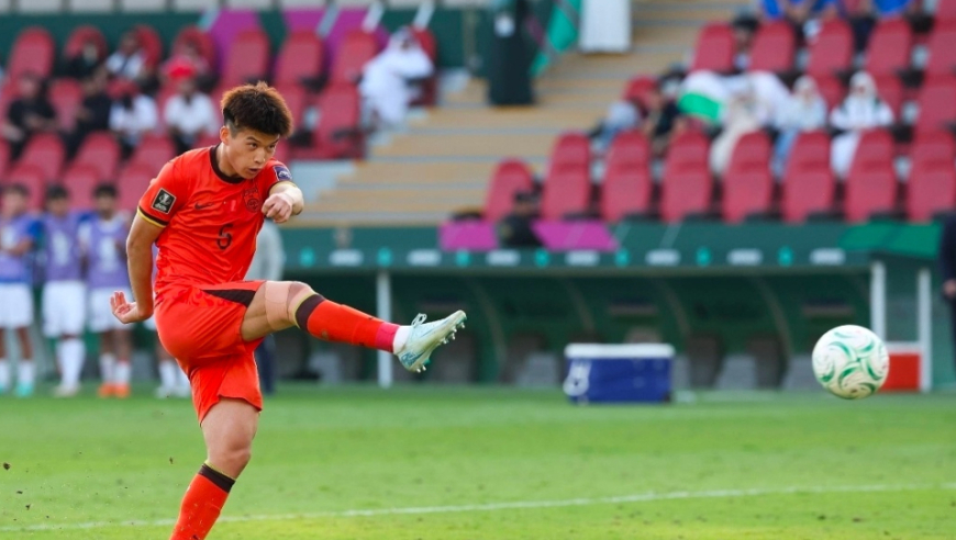 U23国足首发出炉！安东尼奥连换6人，蒯纪闻先发，王钰栋替补