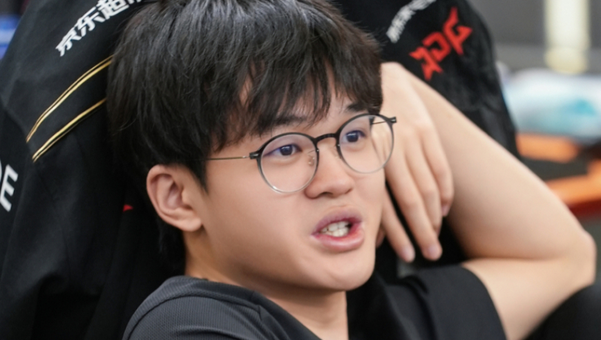 S15最累的是Xun，刚安慰完knight，又被拍到深夜安慰香克斯