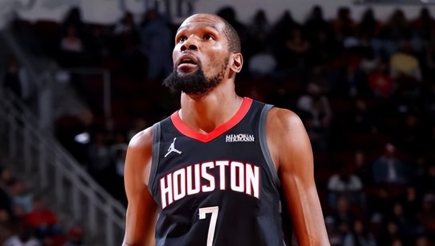 米切尔45+4无缘今日最佳！杜兰特33+8也落选，只因东契奇刷爆纪录