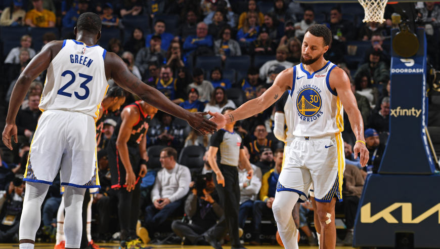 勇士遭猛龙双杀！库里16分库明加复出20+5 奎克利40分平生涯纪录