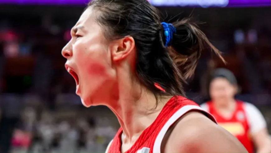 2分钟集锦！中国女篮胜捷克最后两分钟，王思雨4攻2守9分制胜