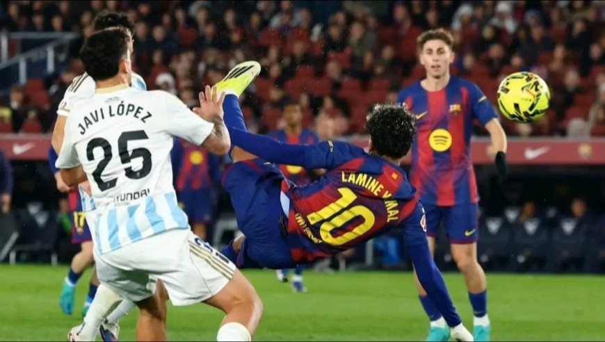 进攻行云流水！亚马尔惊天倒钩破门秀翻全场，巴萨3-0奥维耶多