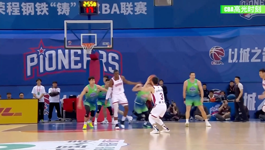 山西关键时刻打崩天津：贾明儒大心脏三分 迪亚洛飞天暴扣