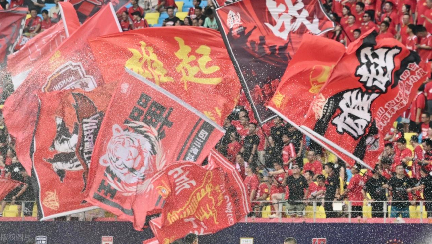 魔鬼主场！实拍成都亚冠首秀三粒进球：助威声响震天全场玩嗨了