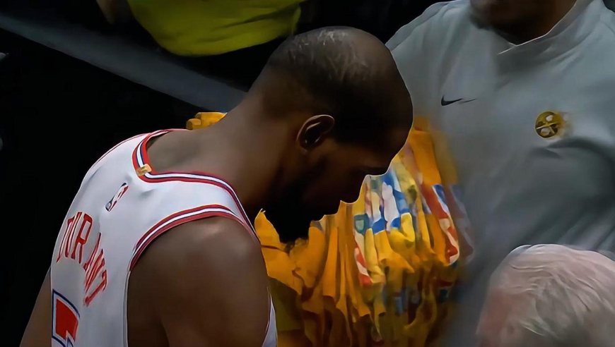 掘金火箭加时赛生死时刻：申京投丢绝平三分火箭惜败 杜兰特直接退场