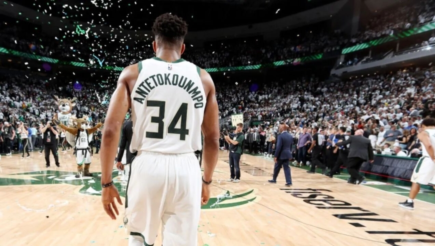 字母哥与雄鹿的告别，没有反派，没有怨恨，只剩感谢