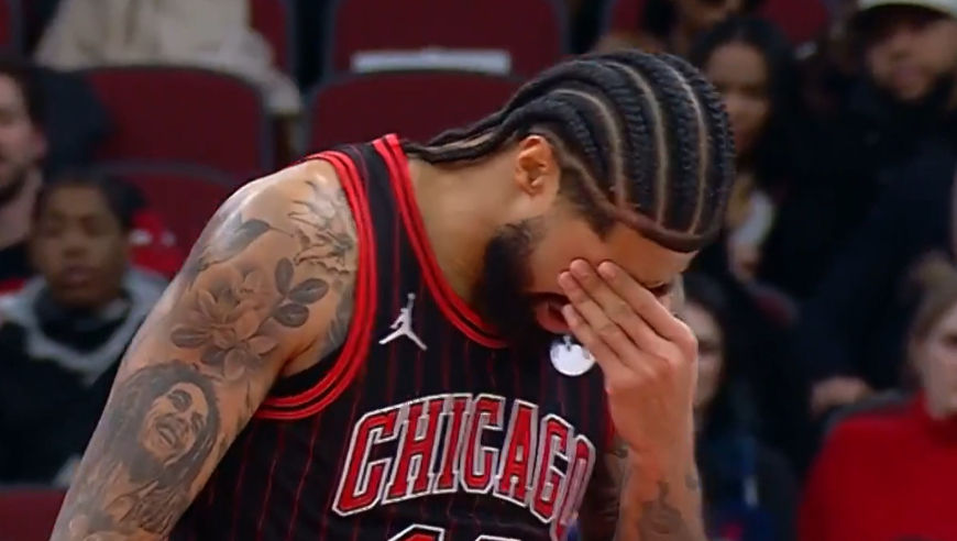 开拓者4大主力缺阵，10人轮换出场！杨瀚森看清斯普利特表面一套