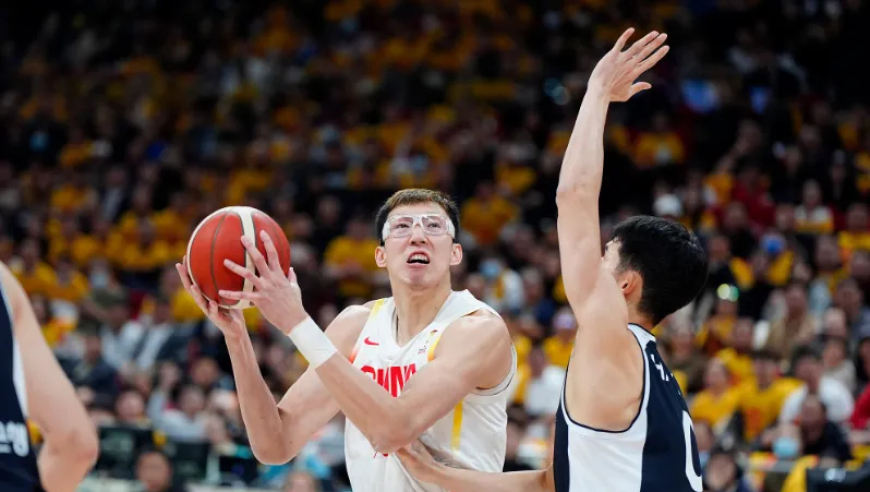 主场输韩国，球迷8问郭士强：战术就一种？为什么打3小、4小？