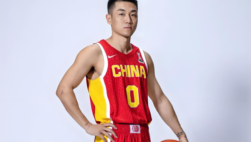 万万没想到！高诗岩与程帅澎打架，好在被队友拉开