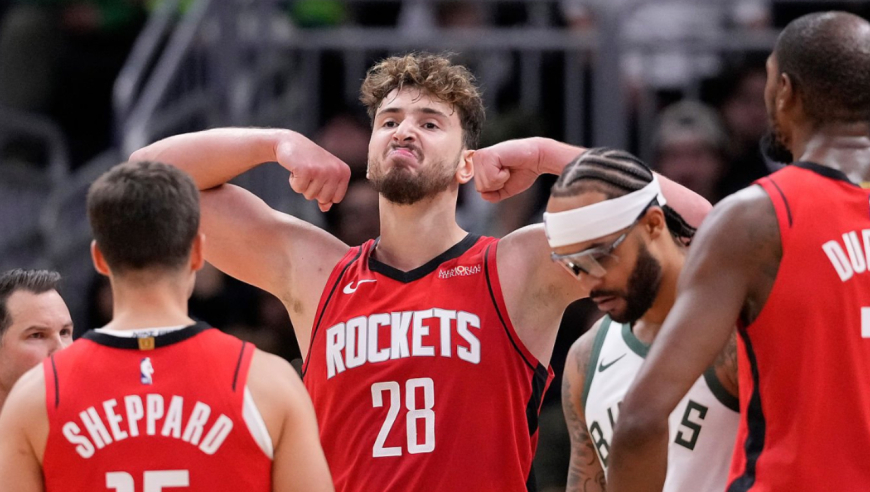 关键球戏耍字母哥！申京23+11+7打成关键2+1 大秀肌肉霸气十足