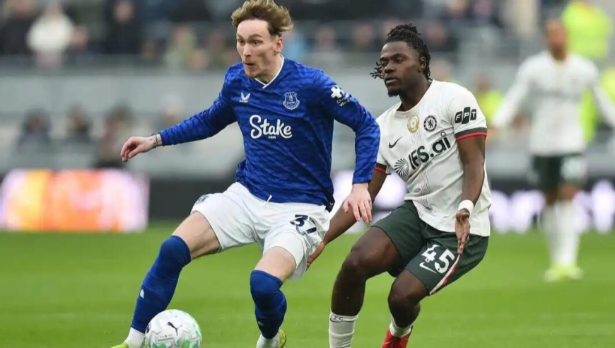 英超-4连败！切尔西0-3埃弗顿仍第6，桑切斯送礼，贝托2射1传，皮克福德神扑