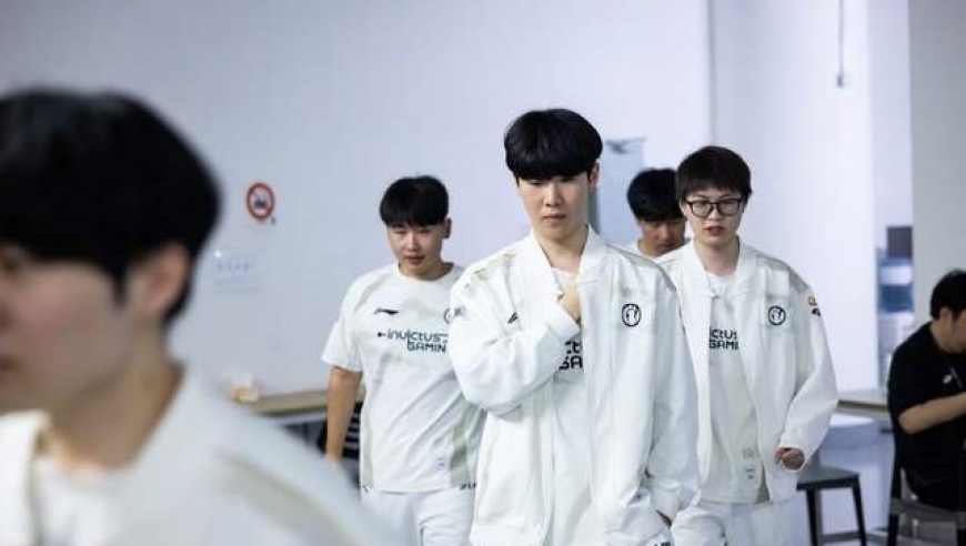 LPL最精彩比赛诞生！Gala新英雄全球首次五杀，AL打满冠也没了？