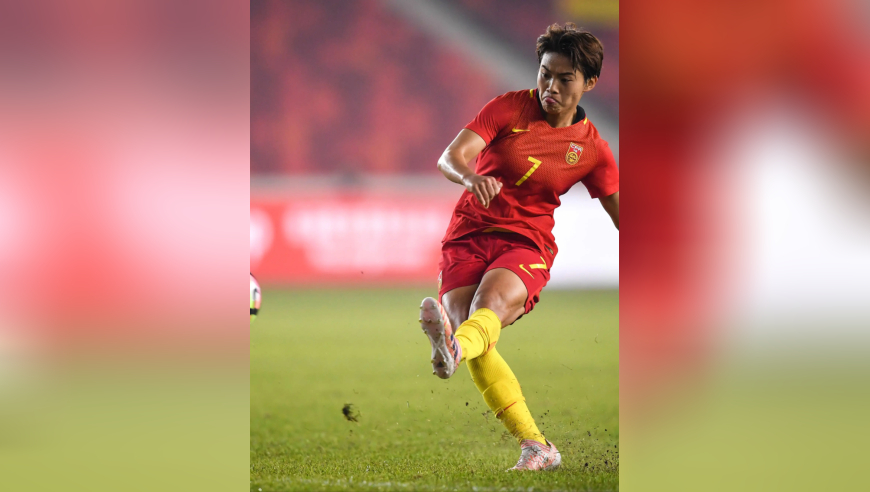 中国女足vs澳大利亚名场面！35米惊天世界波绝杀，外国球迷看呆！