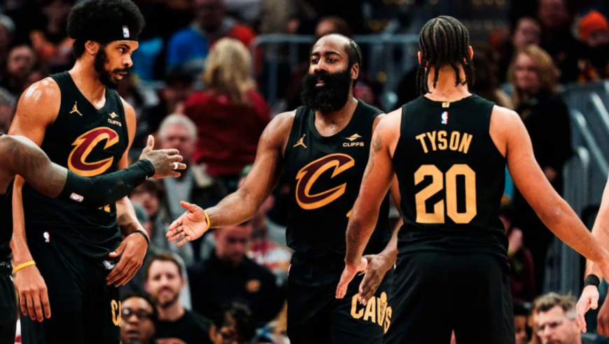 骑士11战10胜哈登破纪录 狂送11助激活三分10中9神射丨篮不住