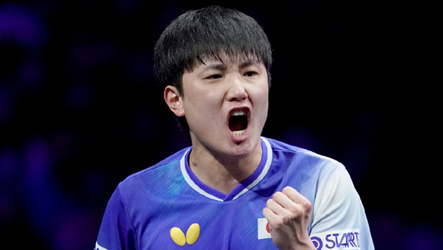国乒新年首败！张本智和再破中国队防线，冠军赛轰3-0胜向鹏