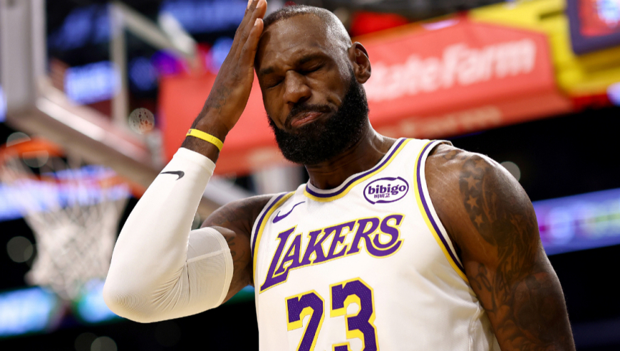 詹姆斯vs火箭18分5助攻全过程：13投7中+末节接连冲击带不动湖人