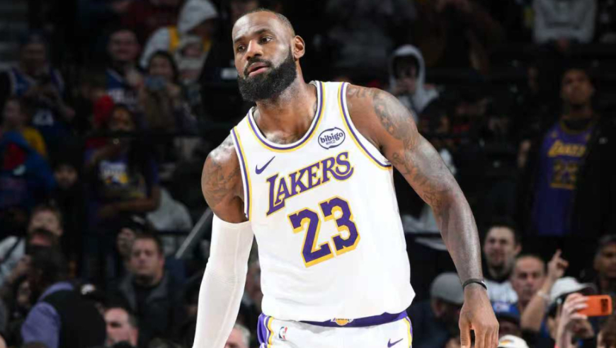 王者归来！詹皇29+7+6集锦：暴扣气势如虹 关键10分杀死比赛