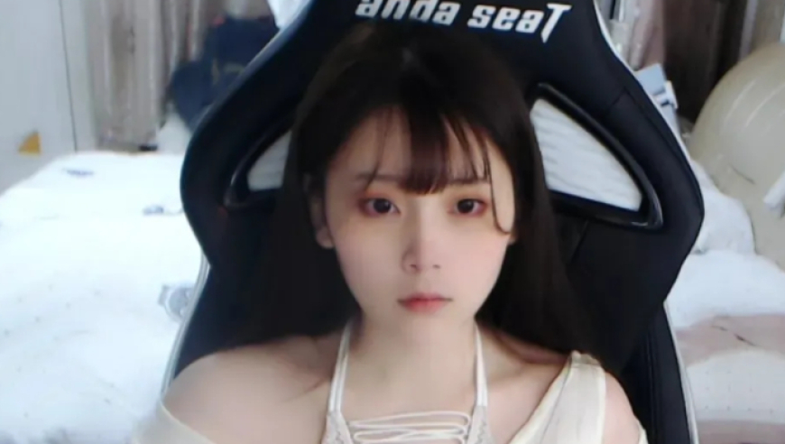 知名LOL女主播回归，瘦了30斤身材重回巅峰，粉丝直言认不出来