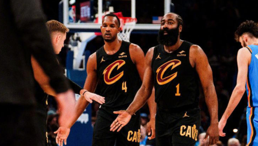 米切尔克星？窒息的外线防守！雷霆双锁封杀骑士双枪！｜议起复盘